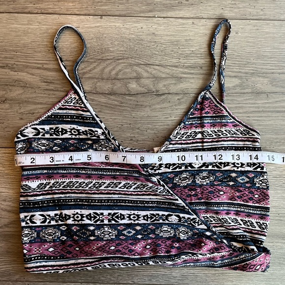 LA Hearts Women’s Geometric Abstract Print Spaghetti Strap Crop Top Size Small - Picture 7 of 9